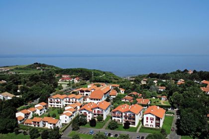 Domaine de 2 hectares à 400 m de l'océan