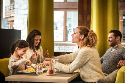 Le restaurant est situé dans la résidence